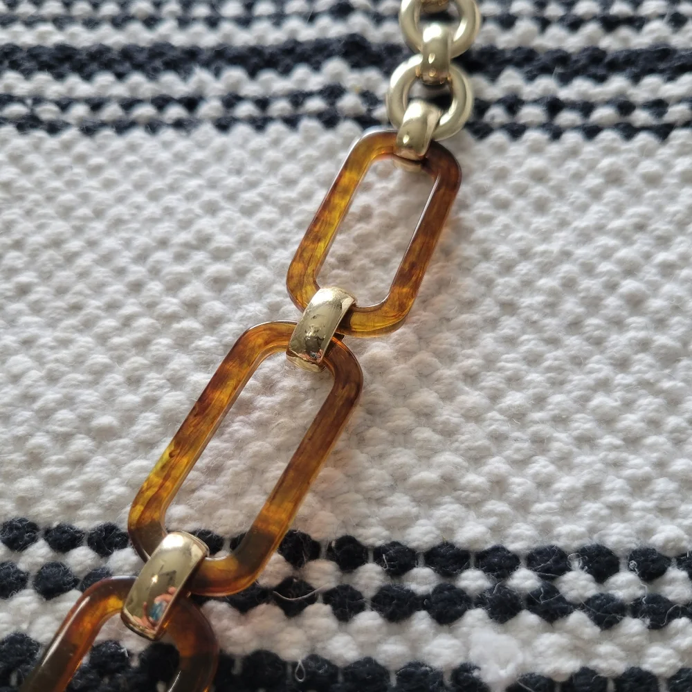 Banana Republic Tortoise & Gold Link Chain Necklace Gorgeous Like New - Picture 2 of 9